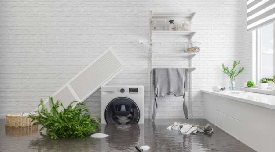 7 Ways to Examine Your Stucco Home for Water Damage